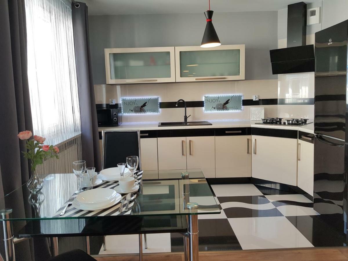 Apartment Luxury Oasis Srodmiescie Downtown 3 Os Krakow Luaran gambar